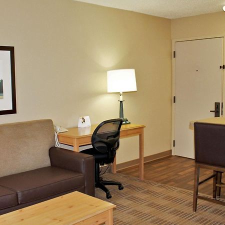 Extended Stay America Suites - Newark - Woodbridge Esterno foto