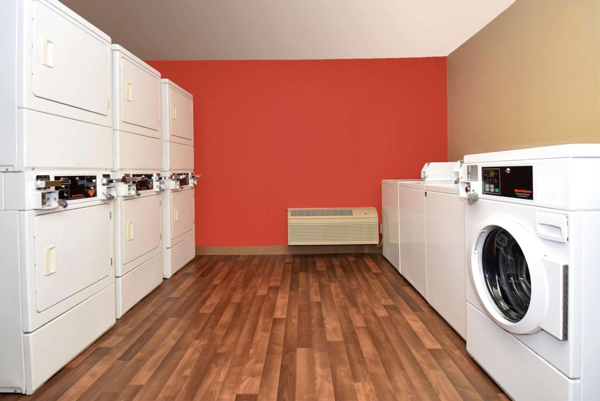Extended Stay America Suites - Newark - Woodbridge Esterno foto