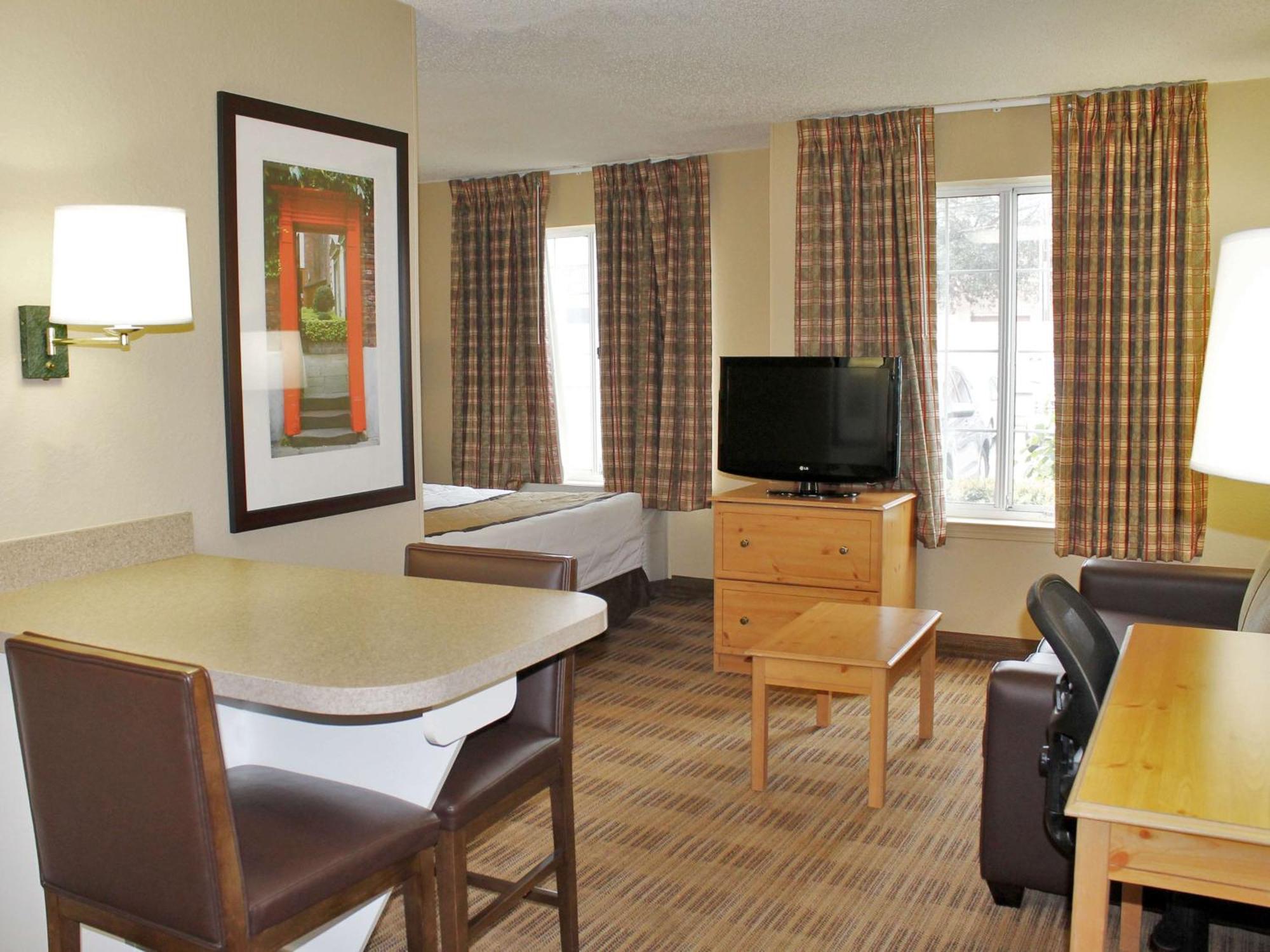Extended Stay America Suites - Newark - Woodbridge Esterno foto