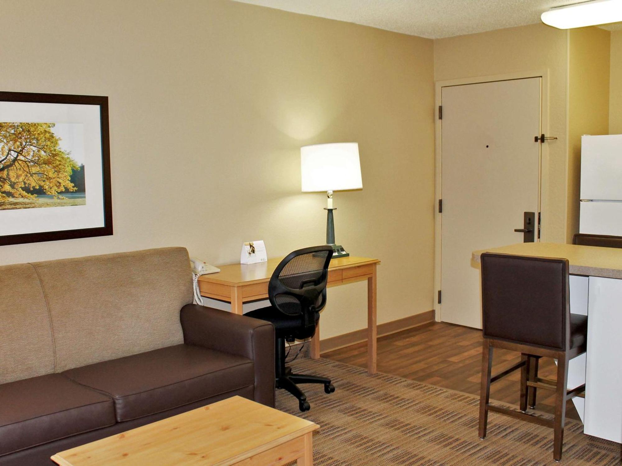 Extended Stay America Suites - Newark - Woodbridge Esterno foto