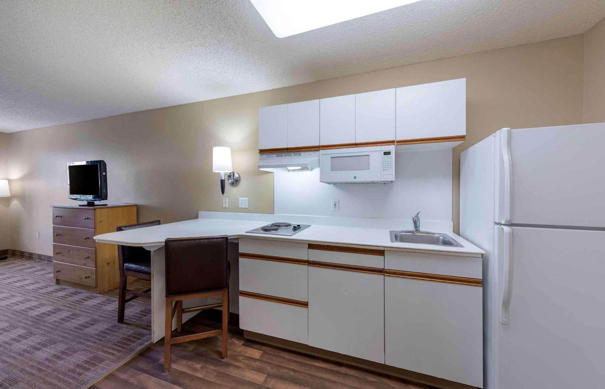 Extended Stay America Suites - Newark - Woodbridge Esterno foto