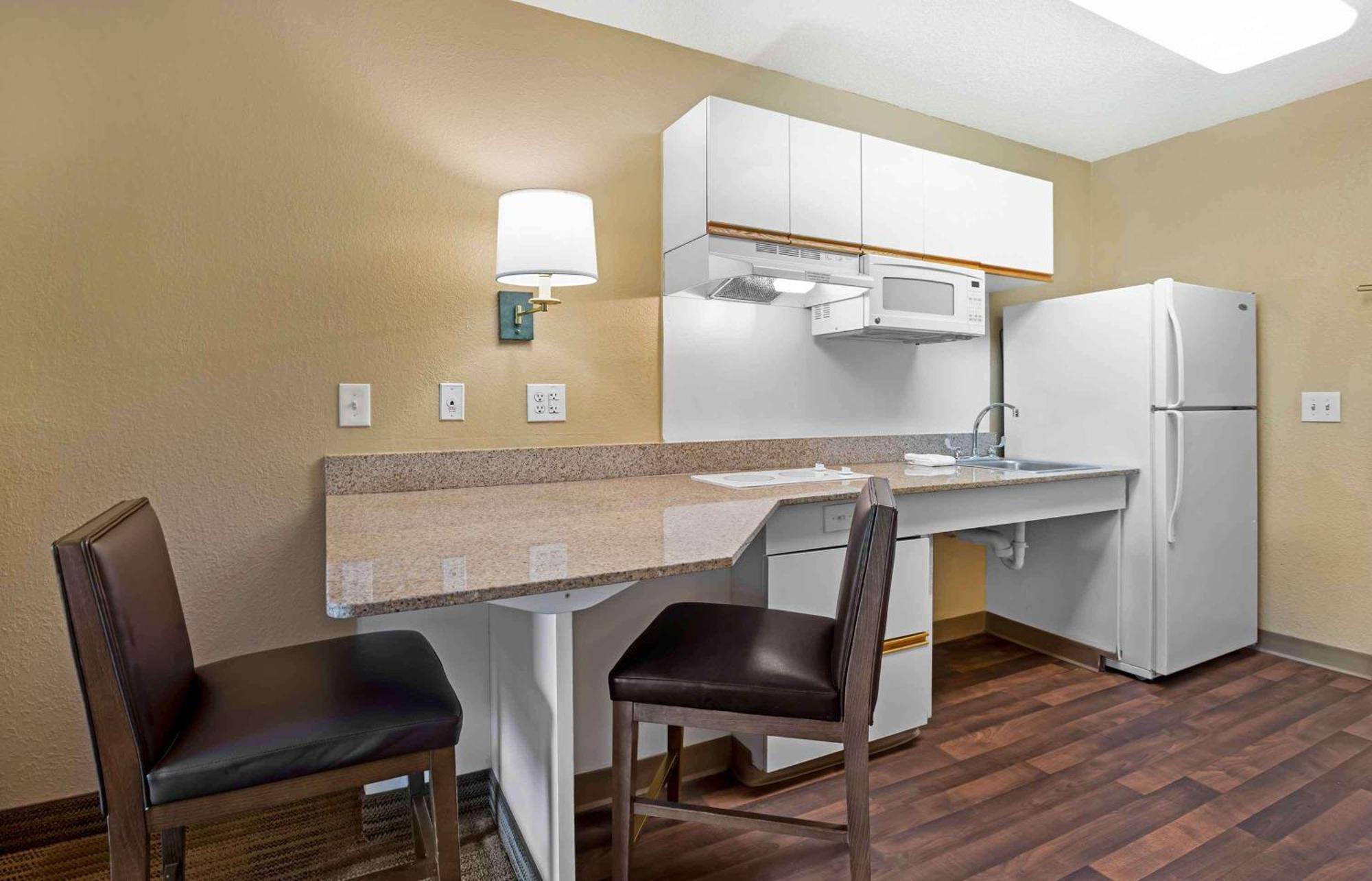 Extended Stay America Suites - Newark - Woodbridge Esterno foto
